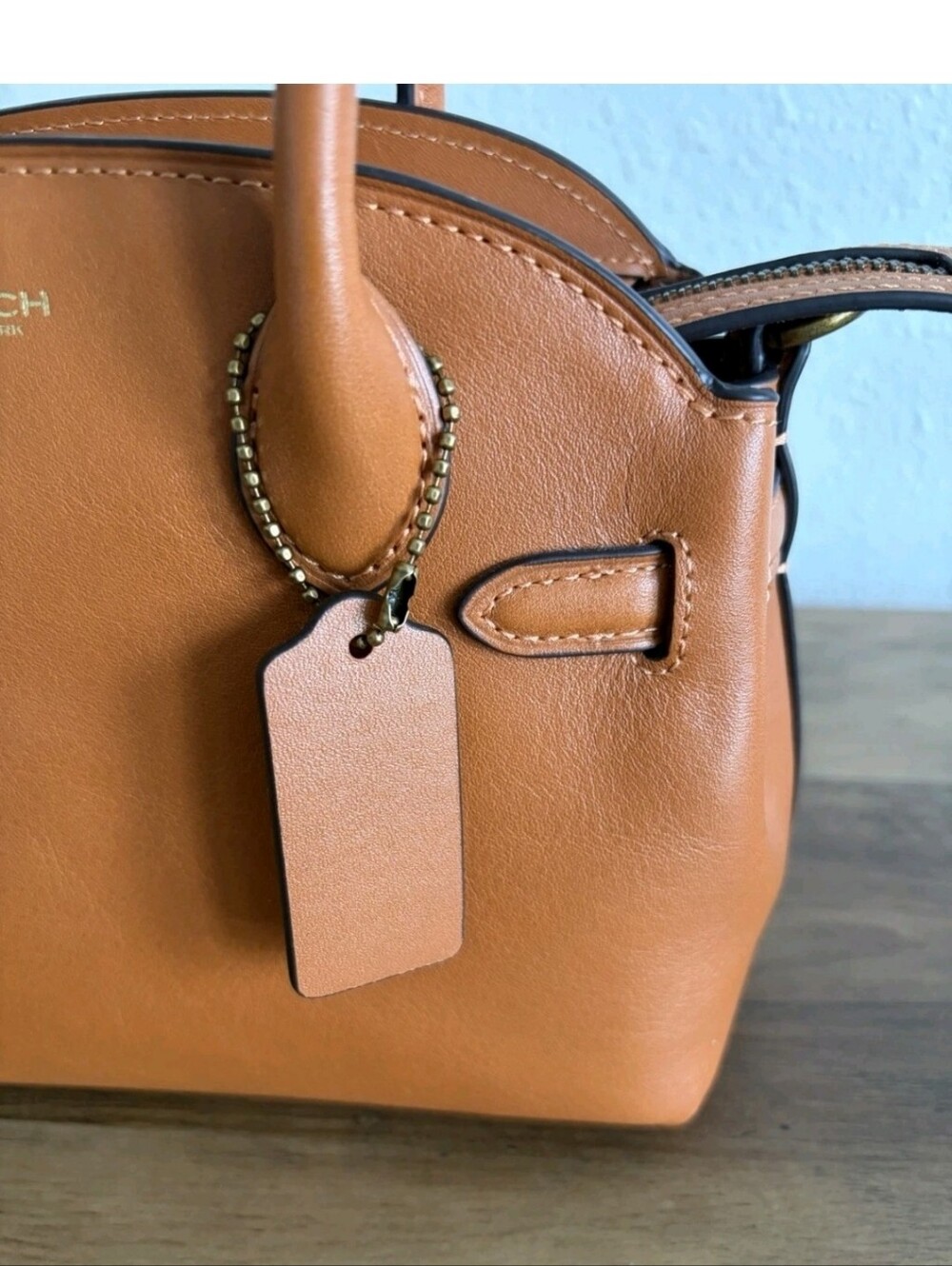 NWT Coach Empire 21 in Toffee - Picture 7 of 16